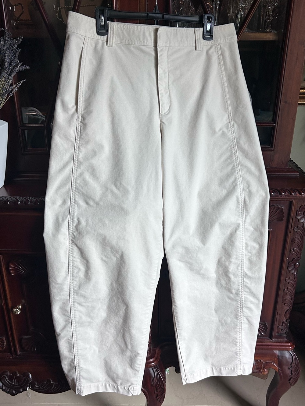 Uniqlo Jersey Barrel Off White Pants